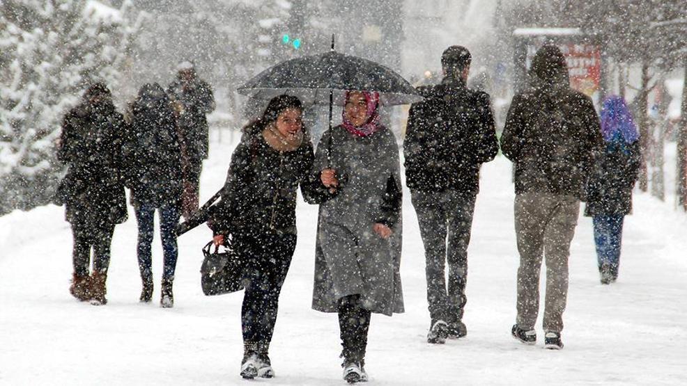 Bugün ve yarına dikkat Meteoroloji peş peşe uyardı: Kuvvetli kar, sağanak ve fırtına...