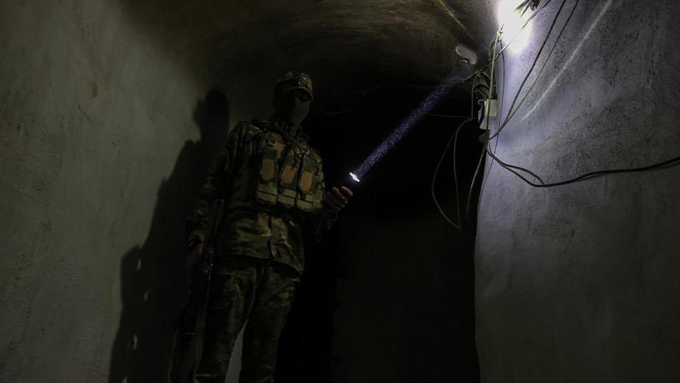 Sivillerin evlerini karargaha çevirmişler Terör örgütü YPGnin tünel ağı ortaya çıktı