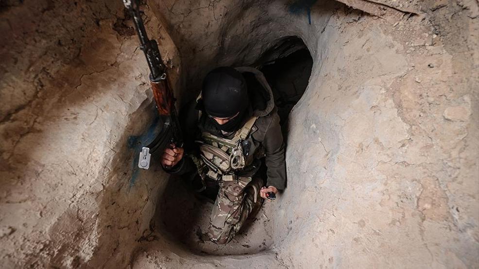 Sivillerin evlerini karargaha çevirmişler Terör örgütü YPGnin tünel ağı ortaya çıktı