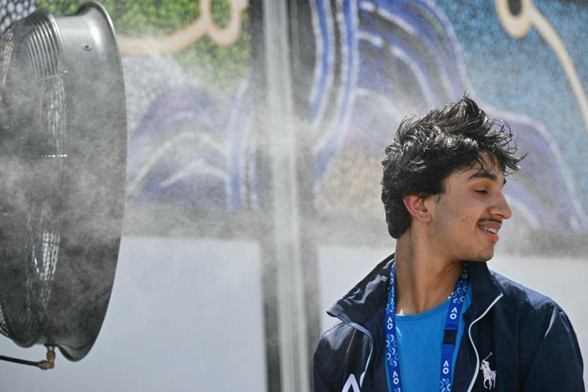 Termometreler iki ayrı uçta: Bir taraf yanıyor, diğer taraf donuyor