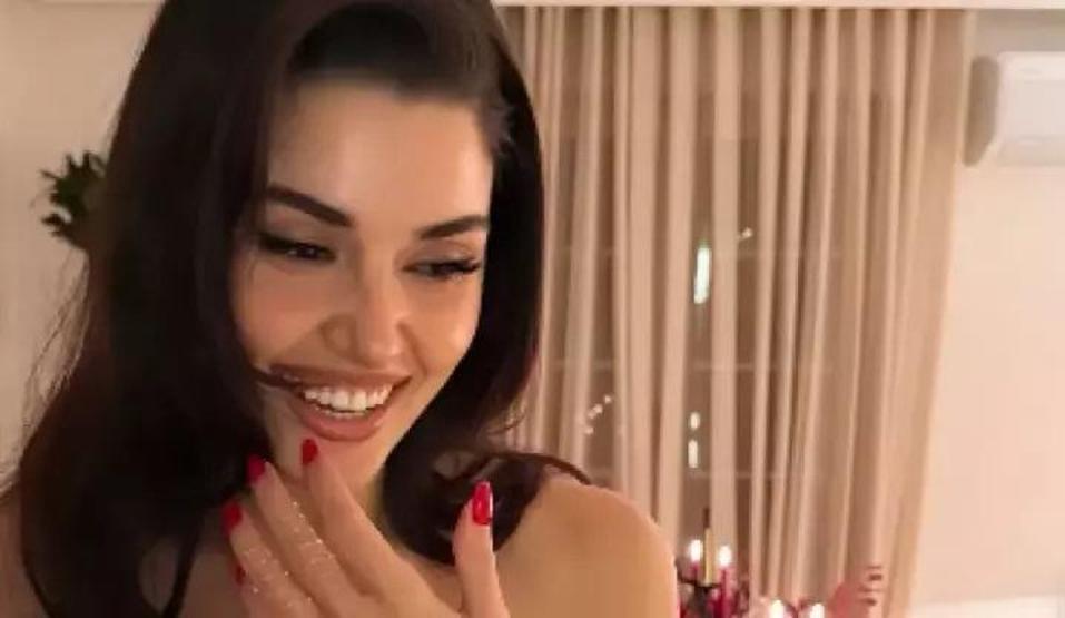 Eşref Rüyanın yıldızı Demet Özdemirden Serenay Sarıkayaya... Ünlülerin güzellik sırları: Sivilce ve siyah noktayı silip süpürüyor, cildi parlatıyor