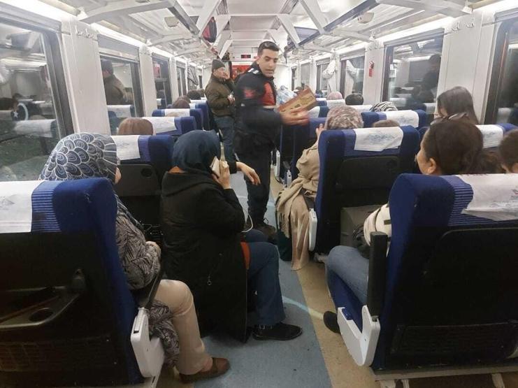 Balıkesir’de toprak kayması Yolcu treni raydan çıktı: 1 yaralı