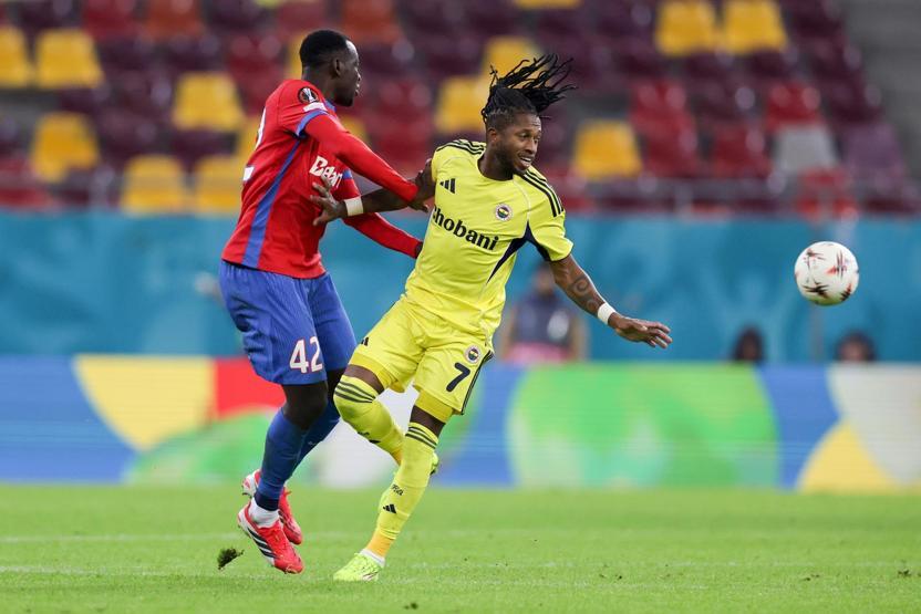 Fenerbahçeli futbolculara eleştiri: Sadece beden olarak sahadalar