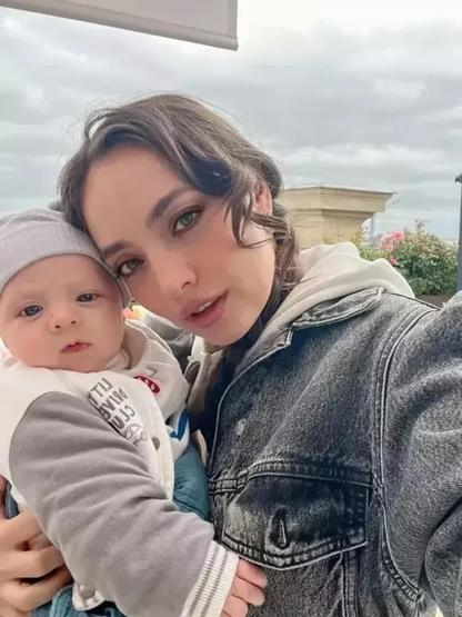 Atlas’ın İlk Yaşı Kutlandı Zeynep Tuğçe Bayat ve Cansel Elçin’in Duygusal Paylaşımı