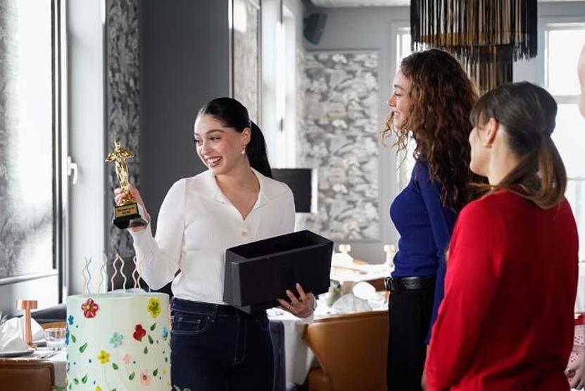 Güller ve Günahların Kaderi Birincilik Kaderin Kaçışı Reytingleri Altüst Etti