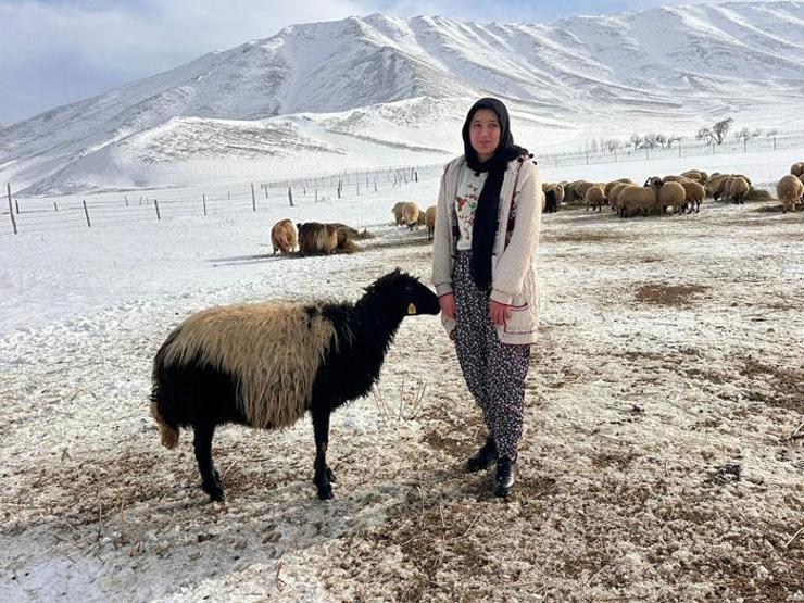 Ayrılmaz ikili Görenlerin yüreği ısınıyor