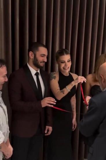 Midemde kelebekler horon tepiyor demişti İREM DERİCİ, DJ SEVGİLİSİ MELİH KUNUKÇU İLE NİŞANLANDI
