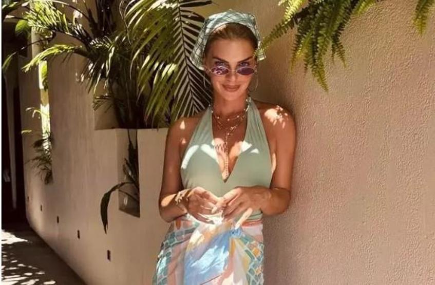 Ünlü Oyuncu Pelin Karahandan Çocuk Yetiştirme Tavsiyeleri: Toplum olarak görgüsüzleştik