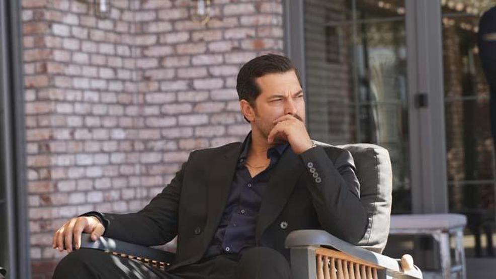 Boğaz Bile Tarafını Seçti: Eşref Tek