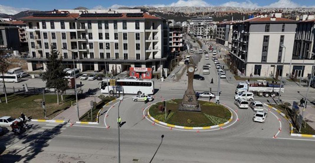 04.17... O saat kulesinde 3 yıldır zaman durdu