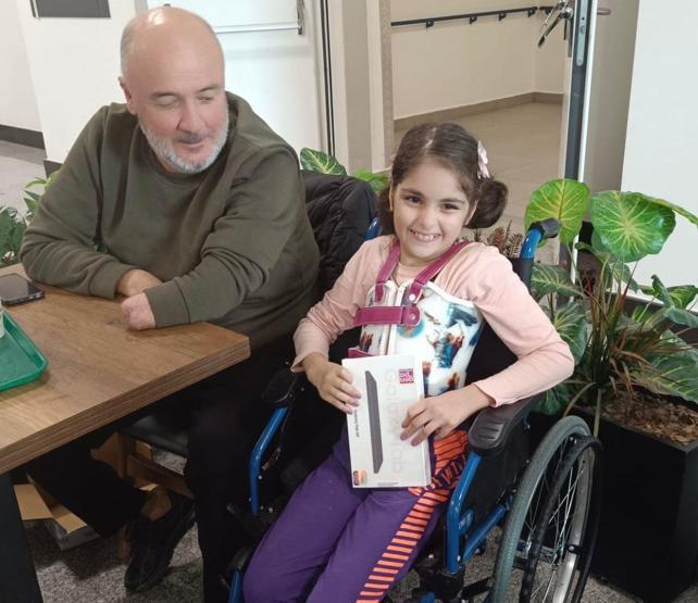 Asrın felaketinde 2 çocuğunu kaybetti, binlerce çocuğa umut oldu