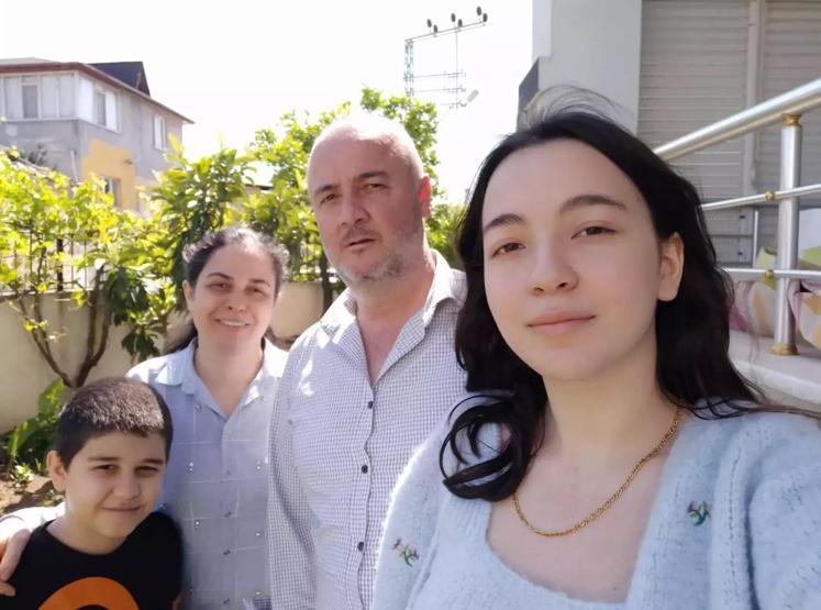 Asrın felaketinde 2 çocuğunu kaybetti, binlerce çocuğa umut oldu