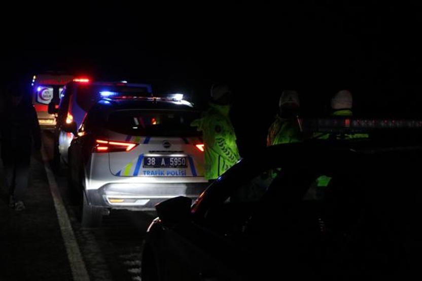 Kayseri’de otomobil şarampole yuvarlandı: 1 ölü, 4 yaralı