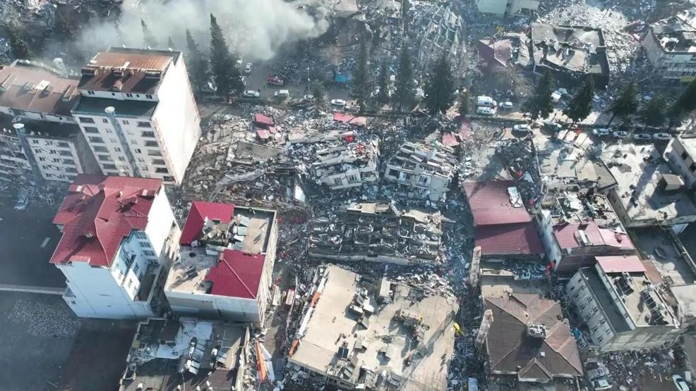 6 ŞUBAT DEPREMİ ANMA MESAJLARI 2026| Kahramanmaraş Depremi Resimli, Anlamlı Birlik ve Beraberlik Sözleri: Depremin 3. Yılına Özel Taziye Mesajları