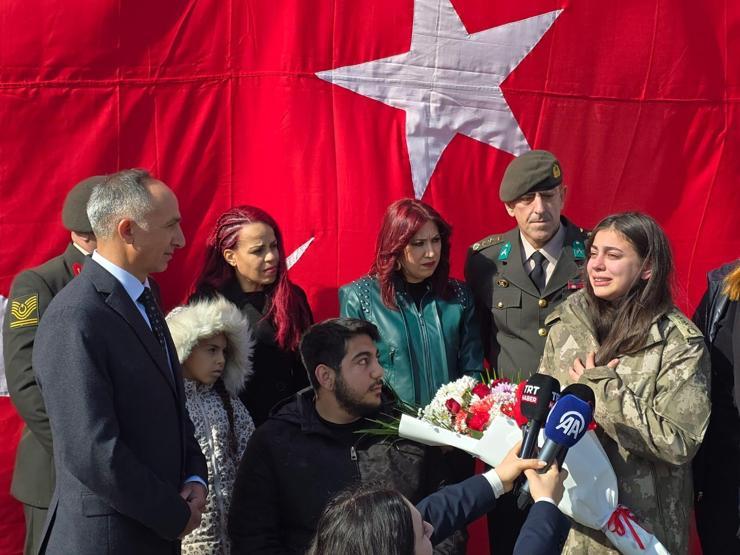 6 Şubattan beri saklıyordu: Albaydan göz yaşartan emanet 3 yıl sonra duygulandıran buluşma