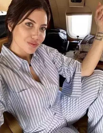 Galatasarayın yıldızı Icardi çok sinirlenecek Wanda Naradan China Suareze misilleme ŞEYTANA PABUCUNU TERS GİYDİRİR