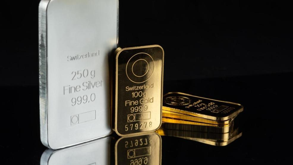 Bir yükseliyor bir düşüyor Altın ve gümüş için yatırımcısına uyarı