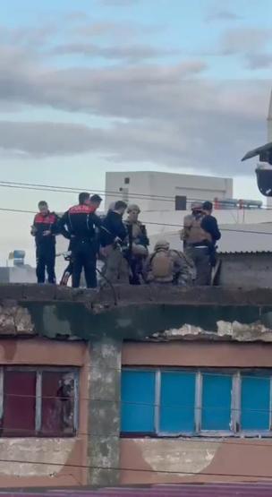 Dedikoduları duyunca silahla eski iş yerini bastı: 2si ağır 4 yaralı