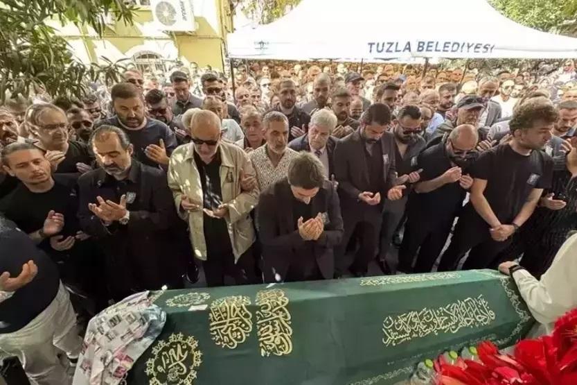 TARİH BELLİ OLDU Aleyna Tilkiden Güllü sürprizi Vefasını böyle gösterdi