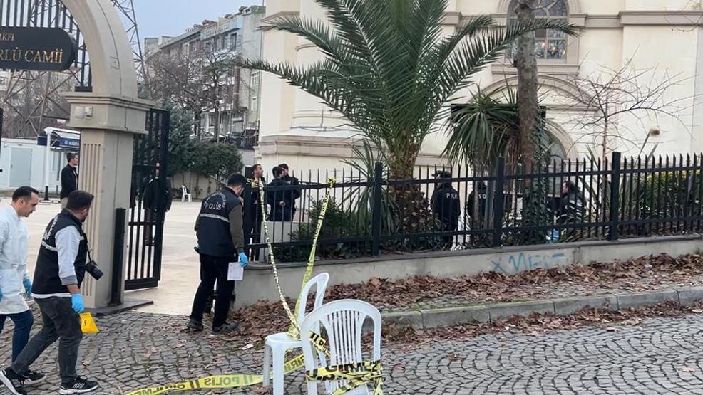 İstanbulda kan donduran olay: Annesinin cenazesinde kardeşini öldürdü