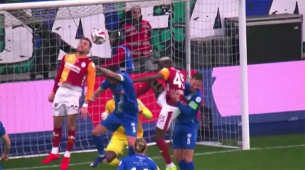 Çaykur Rizespor - Galatasaray maçının tartışmalı pozisyonları incelendi Ofsayt pozisyonu...