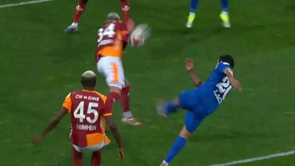 Çaykur Rizespor - Galatasaray maçının tartışmalı pozisyonları incelendi Ofsayt pozisyonu...