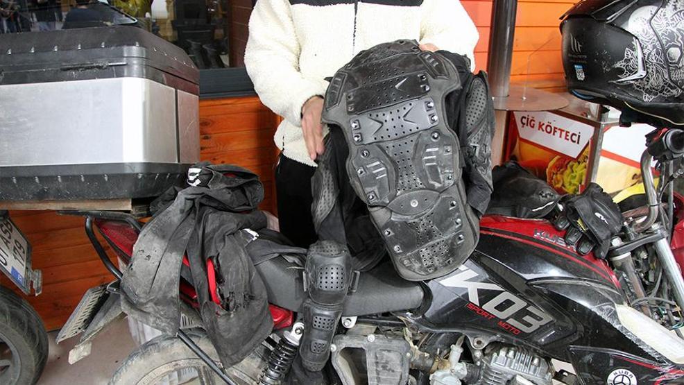 ADANADA MUCİZE KURTULUŞ: TIR’ın altında metrelerce sürüklendi