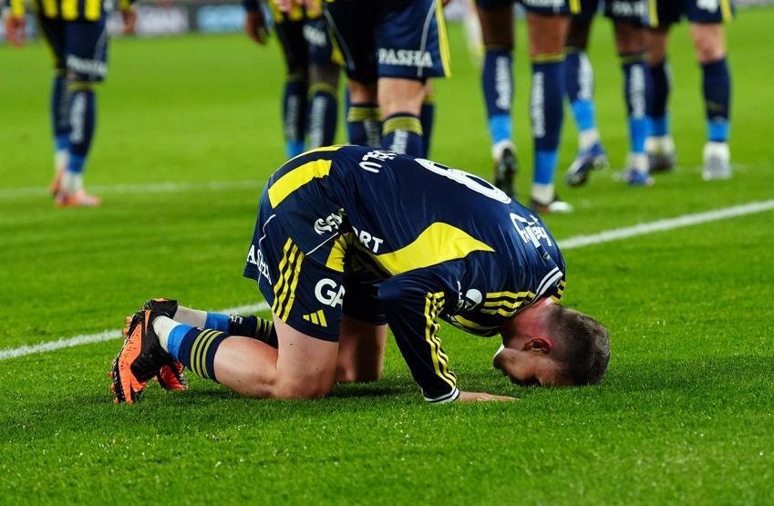 Fenerbahçe maçı sonrası Gençlerbirliğinde Oğulcan Ülgüne övgü: Hemen ödül verilmeli