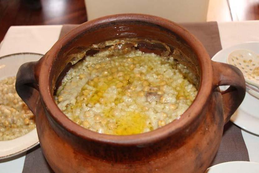 Amasyanın tescilli lezzeti taş fırın keşkeği: Pişmesi 12 saat sürüyor