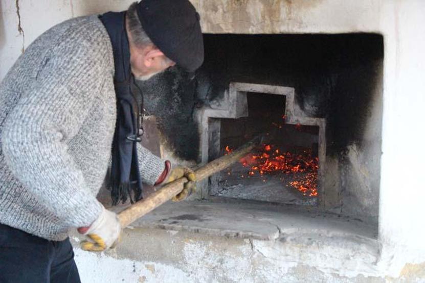 Amasyanın tescilli lezzeti taş fırın keşkeği: Pişmesi 12 saat sürüyor