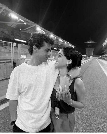 Güller ve Günahların Zeynepi Cemre Baysel ile sevgilisi Cem Bölükbaşından Dubai’de sevgi pozları DÜNYANIN EN GÜZEL BAKIŞLARI