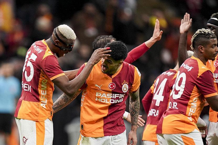 Fenerbahçeye transfer çalımı atmışlardı, şimdi gözleri Osimhen’de