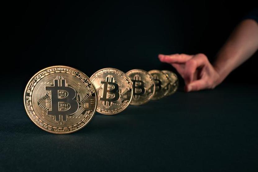 ABD verileri kriptoyu sarstı Bitcoin 67 bin dolara çekildi