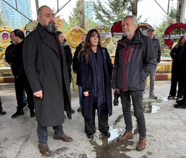 Oyuncu Kanbolat Görkem Arslana Veda Dostları Son Yolculuğunda Yalnız Bırakmadı