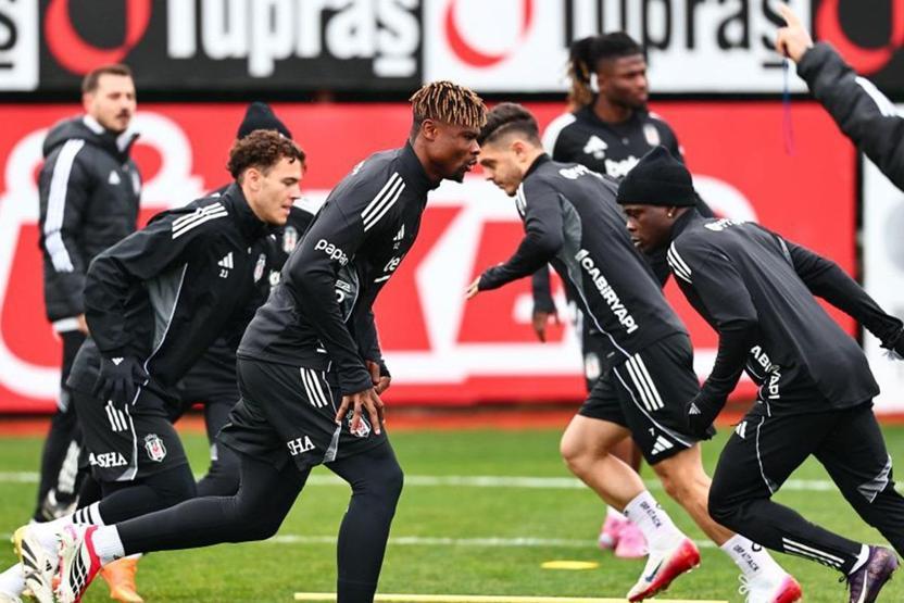Beşiktaş’ta Başakşehir mesaisi sürüyor