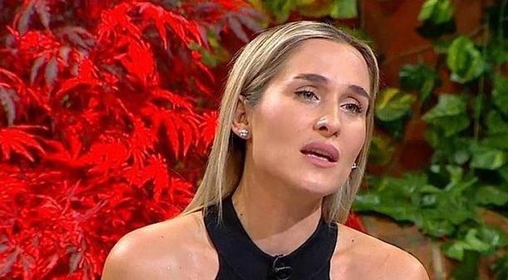 Survivor Sema Aydemir Umre Ziyaretinde Çok Özürüm, Çok Duam Var