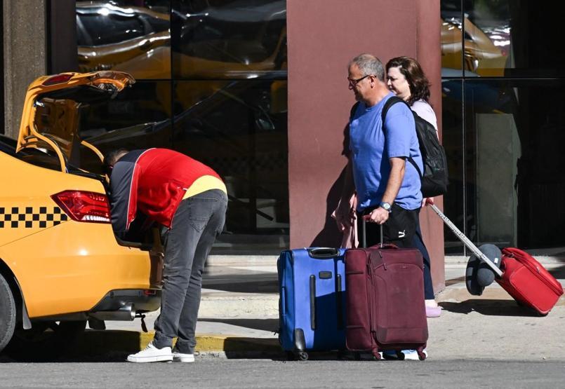 Kübada durum kritik: Sokaklarda ne araç ne de turist kaldı...