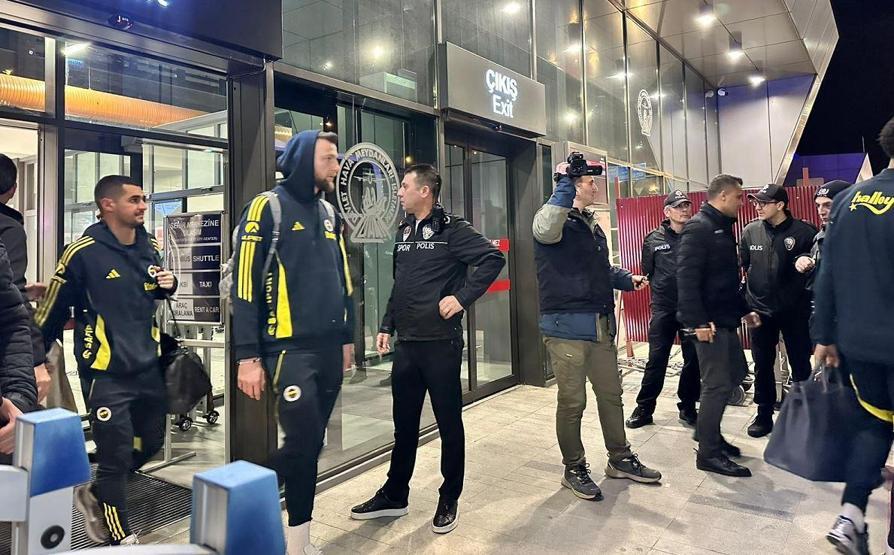 Fenerbahçe kafilesi, Trabzon’da