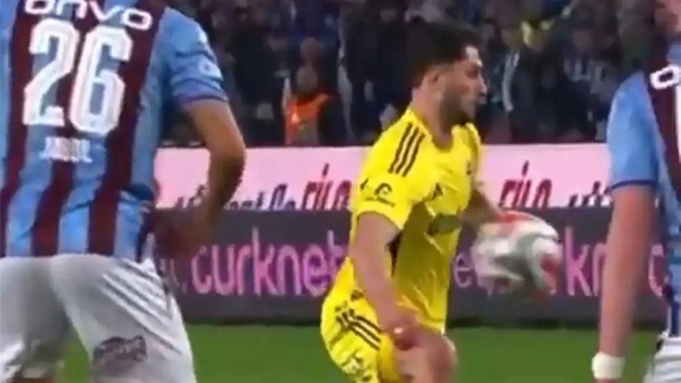 Trabzonspor - Fenerbahçe maçındaki hakem kararları incelendi: Golden önce faul var mı