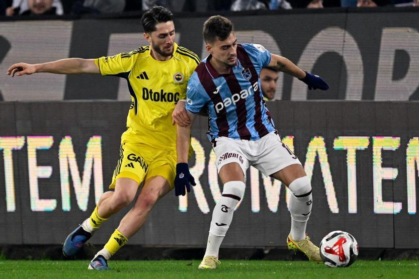 Trabzonun yerel gazeteleri, Fenerbahçe mağlubiyetini manşete taşıdı: Yine bize hüsran