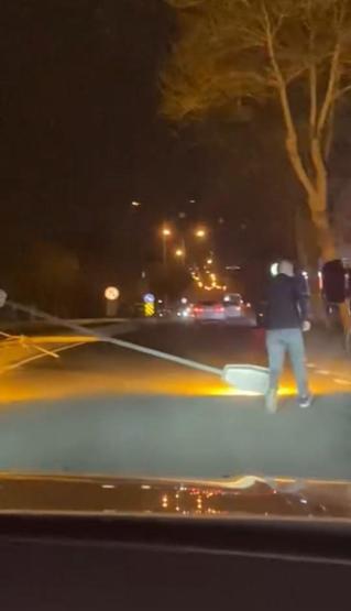 İstanbulda fırtına hayatı olumsuz etkiledi