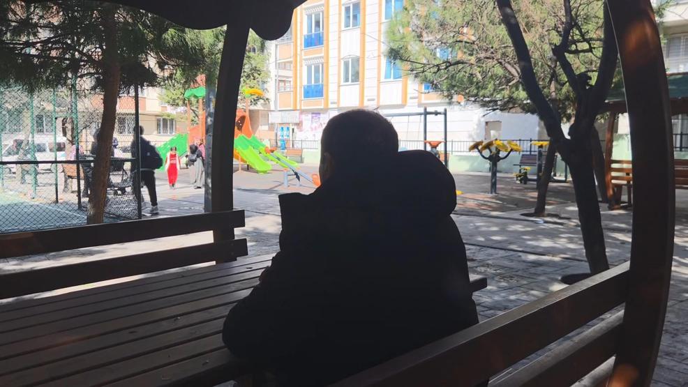 Sokak ortasında kabusu yaşadı: Seni asıp kesip öldüreceğiz