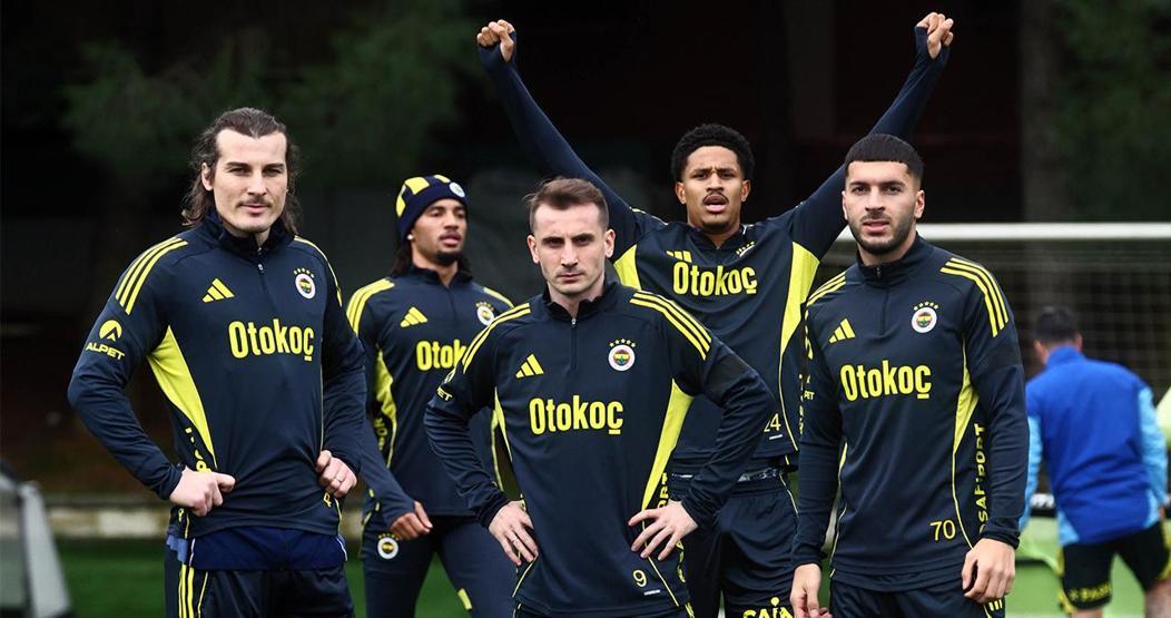 Fenerbahçede 2 ayrılık birden Karar verildi...