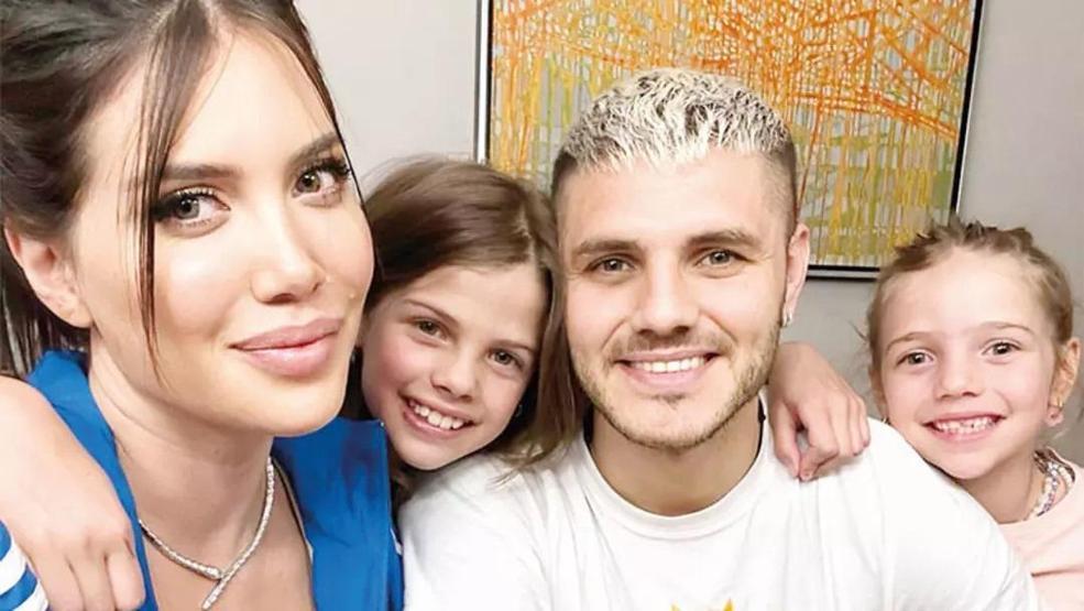 Galatasaray - Juventus maçı öncesi ajanda oldu Wanda Nara, Fenerbahçeli futbolcuyla sevgi yaşıyor ICARDİNİN UYKULARI KAÇACAK