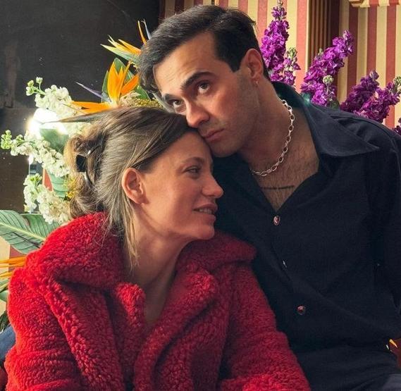 Mert Demirden gönülleri fetheden hareket SERENAY SARIKAYA BOŞUNA GÖNLÜNÜ KAPTIRMAMIŞ