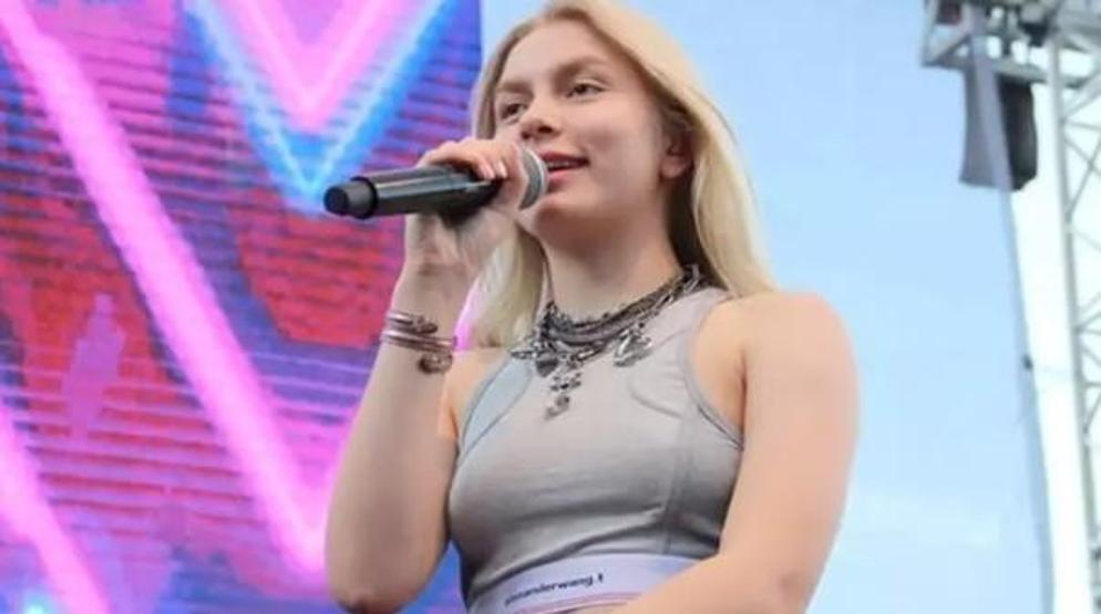 Aleyna Tilkinin Annesi Havva Öztelin Dikkat Çeken Tarzı