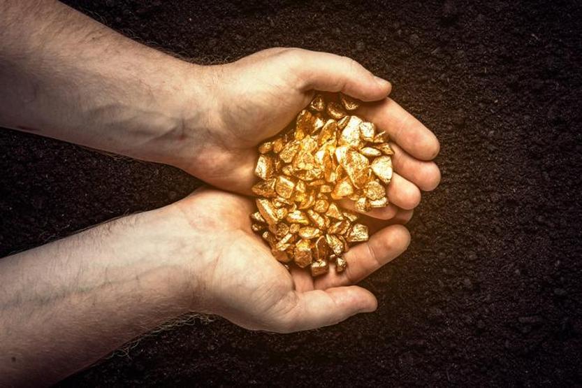 Kenyada toprağın altında yatan servet Günlük hedef 30 gram...