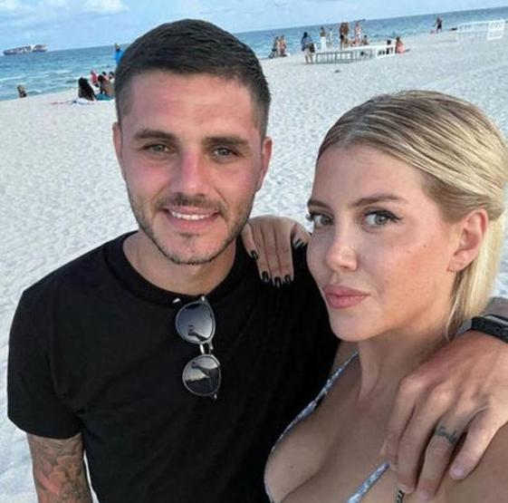 Galatasarayın yıldızı Mauro Icardi ile kardeşi küs mü Sosyal medya karıştı Wanda Nara detayı şoke etti