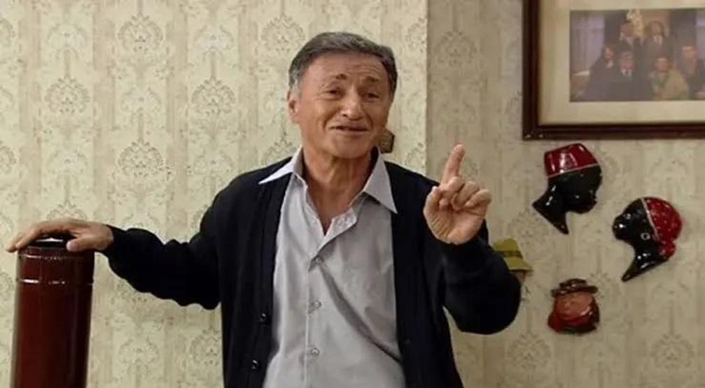 Beyin kanaması geçirdi Yalçın Özdenin sıhhat durumu ne şekilde Sevenlerinden namaz istendi