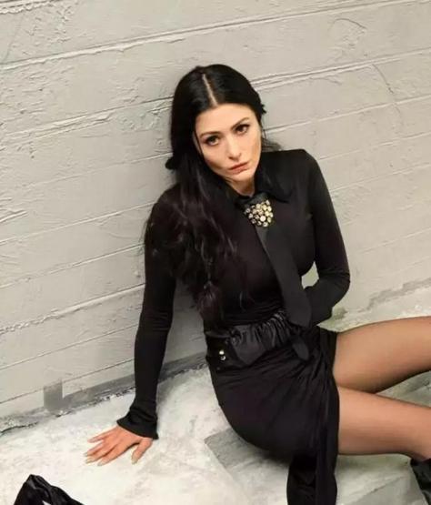  Kadınların tabaka ömrü var gibi bakılıyor